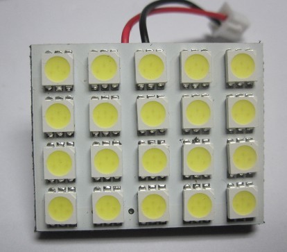 Plaque de dôme LED automatique 20 SMD 5050 Éclairage de la voiture