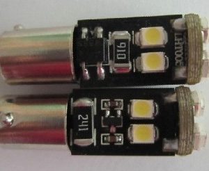 汽车LED灯泡12V W6W BA9S 8 SMD 3528