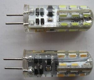 ハロゲンバルブを交換するための新しい G4 LED